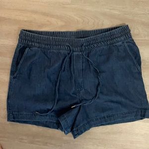 Gap size Large Shorts Stretchy NWOT